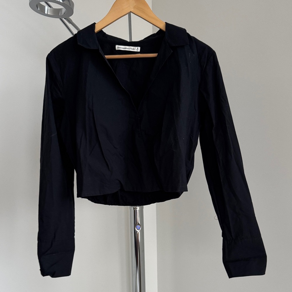 Abercrombie & Fitch 100% Cotton Black Cropped Button-Down Shirt